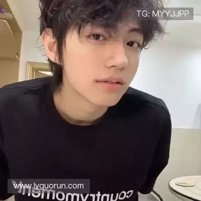 郜崧蒙